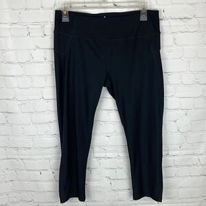 Apana Black Cropped Leggings with Cross Design Cuff Size Medium
